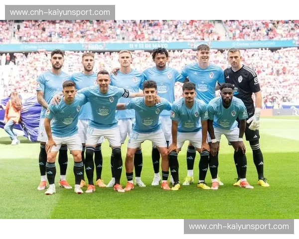 绿茵场的冰与火：塞尔塔vs曼联历史录播重温，宿命对决的经典瞬间